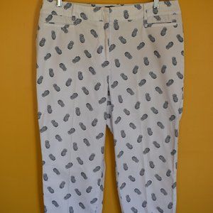 Talbots Perfect Crop 12P pineapple design